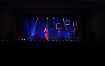  (photo)