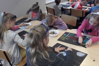 Malarstwo sztalugowe i rozświetlona noc - 1 X 2015